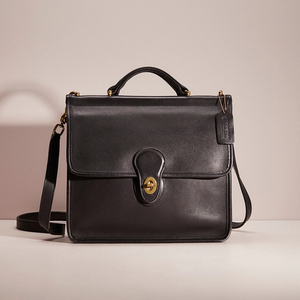 More pictures of the vintage Coach Willis Leather Bag